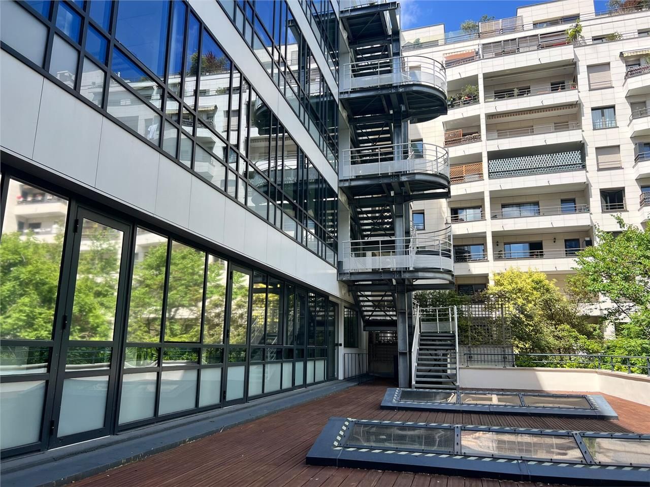 CW propose à la location un espace de bureaux exc