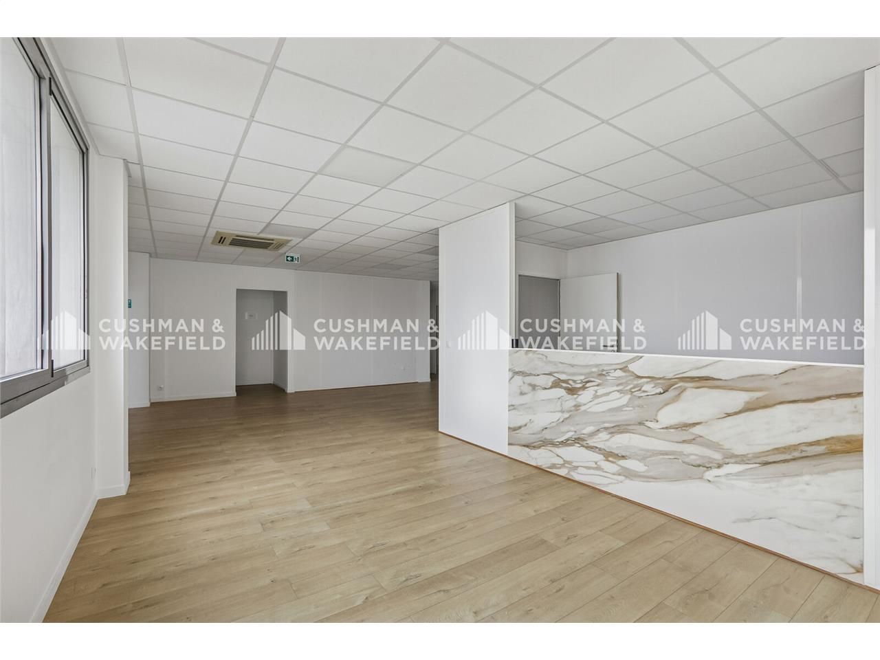 À louer, 278 m² de bureaux situés au 3e étage d'u