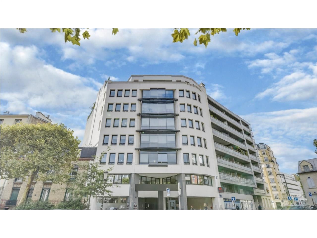 Locaux ERP divisibles à partir de 580 m² disponib