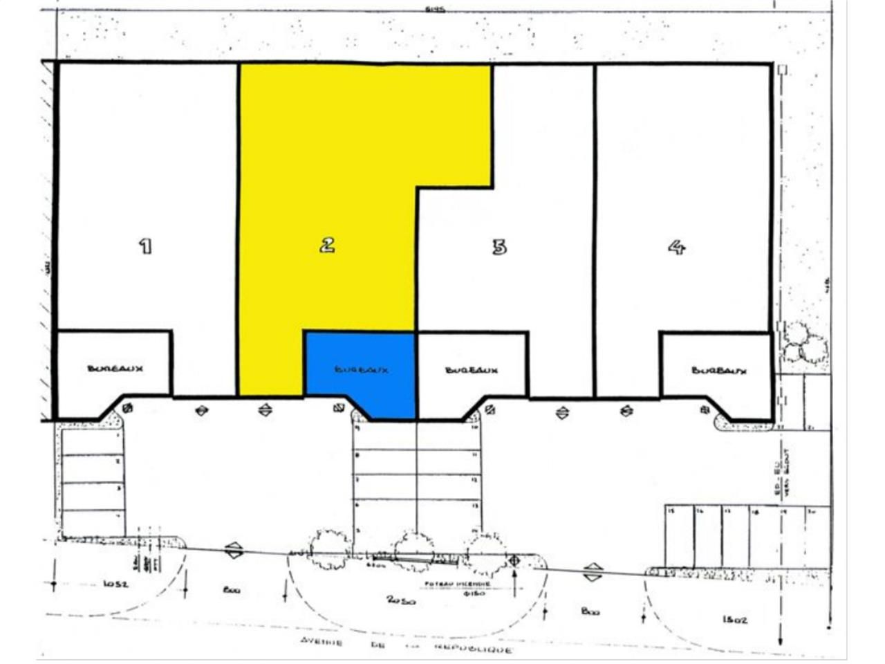 Locaux d'activité de 715 m² à louer sur la commun