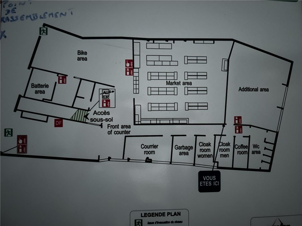 Nous vous proposons un local d'activités de 495 m