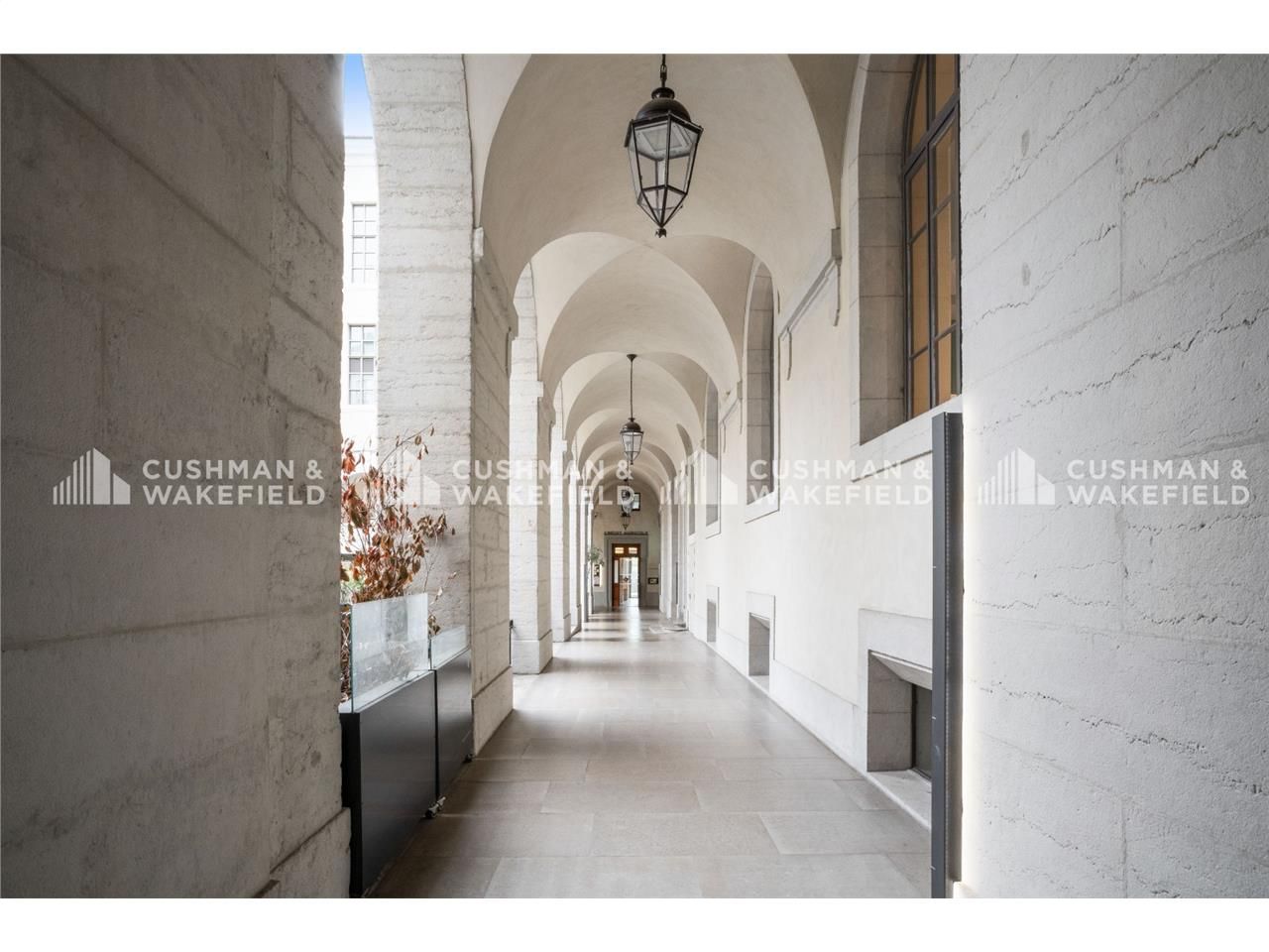 Cushman & Wakefield vous propose une surface de b