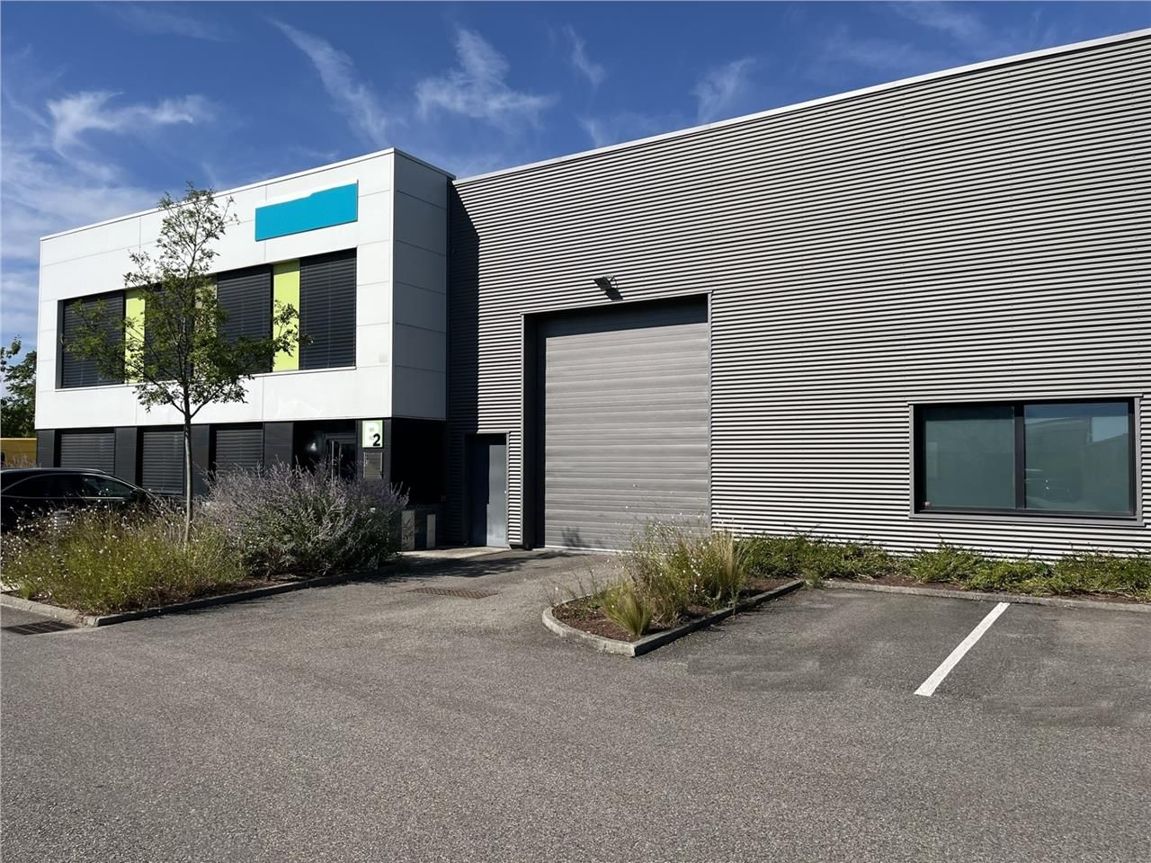 Situé au coeur du Parc Urbain Est à Vaulx-en-Veli