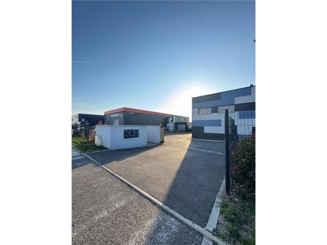 Situé à Dagneux (01120), au coeur d'une zone dyna