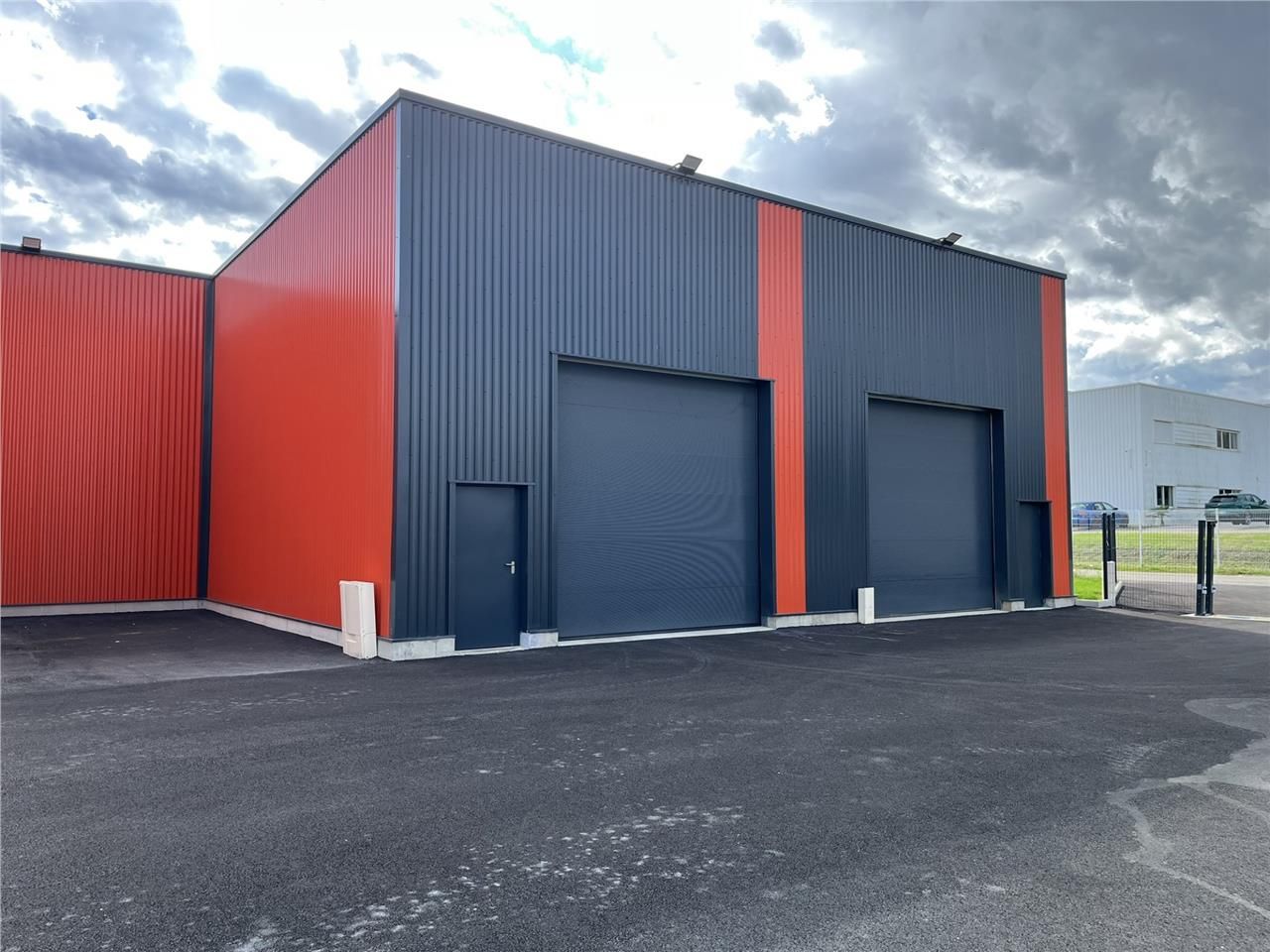 À Charvieu-Chavagneux (38230), découvrez ce bâtim