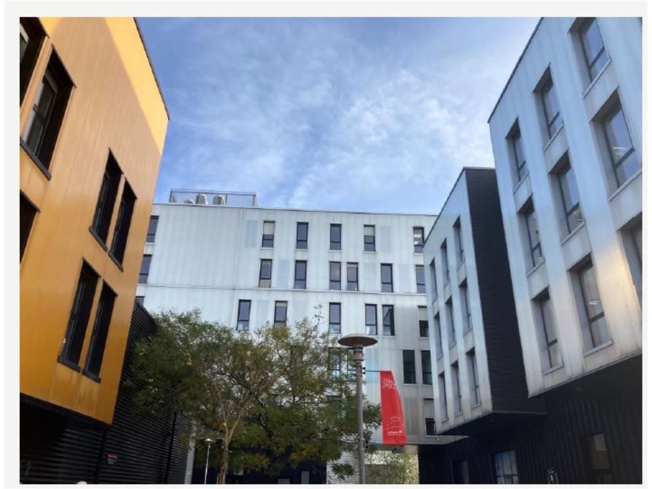 Situés à Villeurbanne, au sein de l'immeuble PIXE