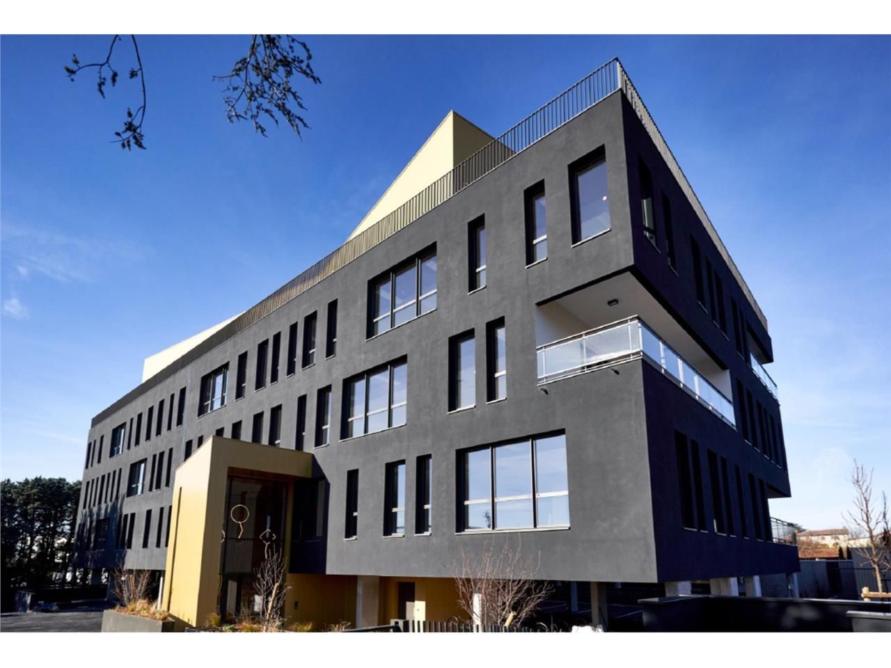 Situé au coeur du TECHLID, deuxième pôle tertiair