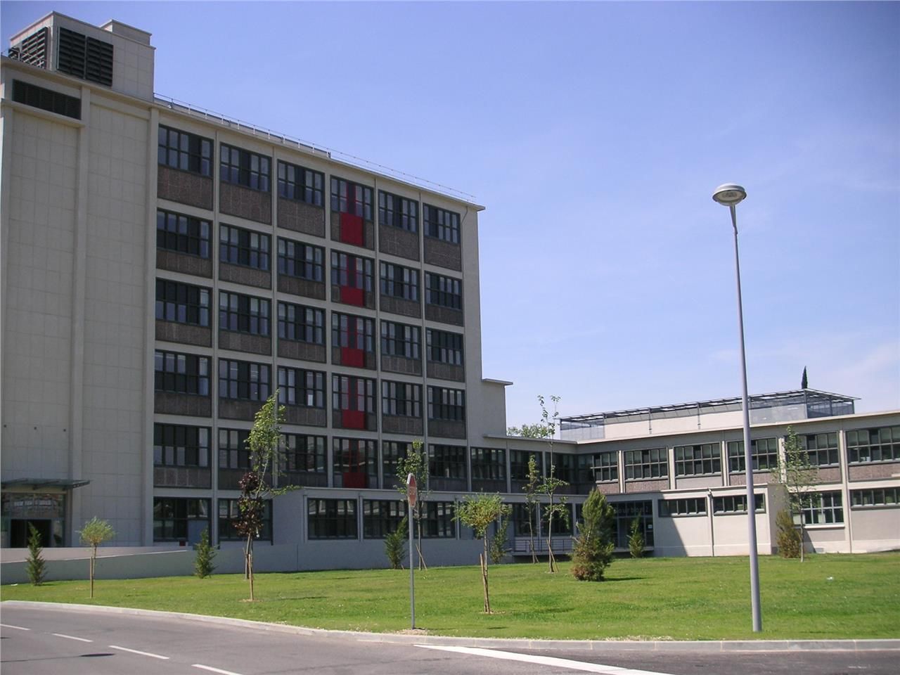 CUSHMAN & WAKEFIELD vous propose des Bureaux à lo