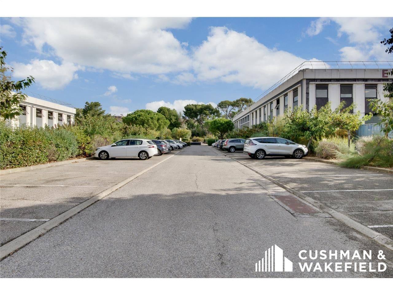 Situé au sein du parc tertiaire mixte Mileway Par