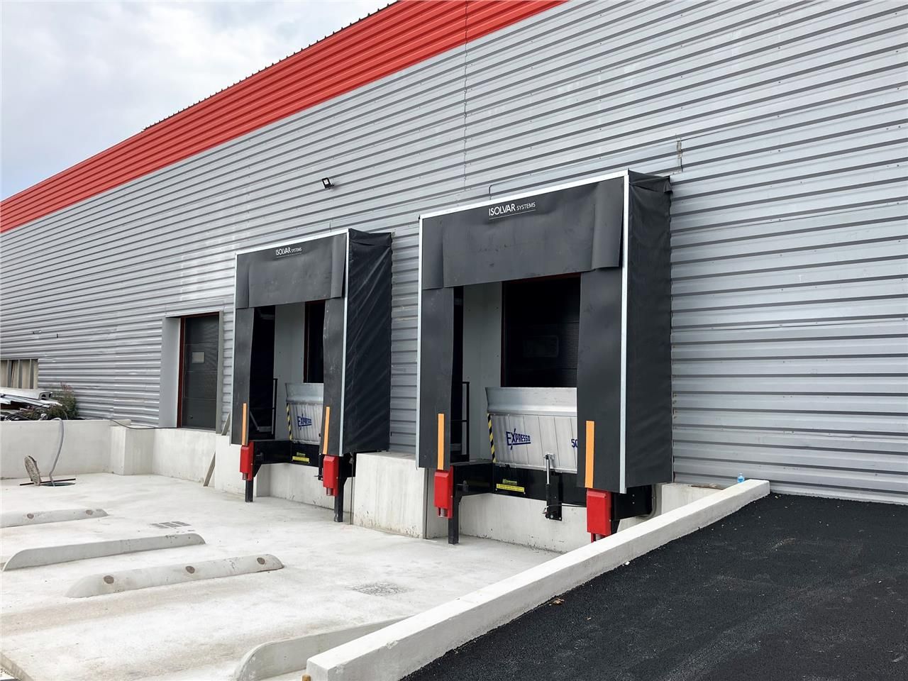 A LOUER - ENTREPÔT - PROXIMITÉ AÉROPORT MARIGNANE