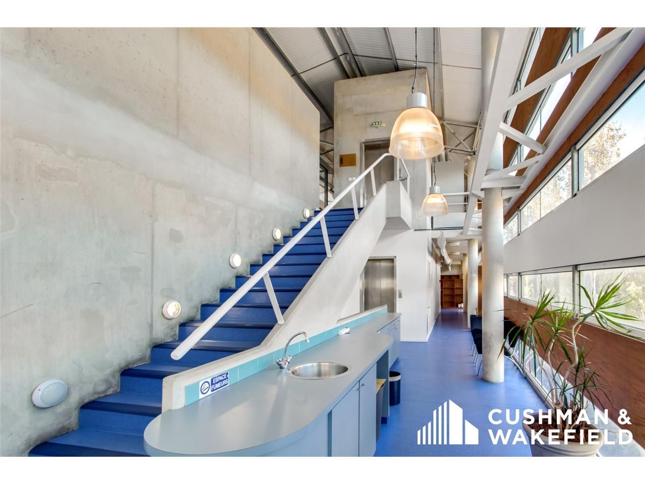 Immeuble indépendant à louer à Marseille, dans le