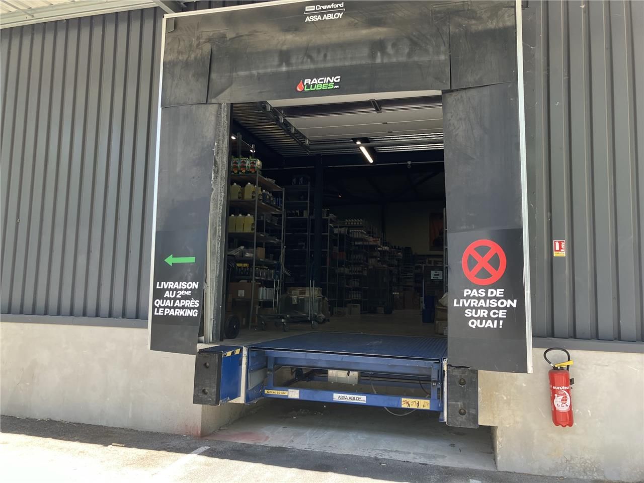 Offre à saisir - 762 m² de locaux industriels  à 