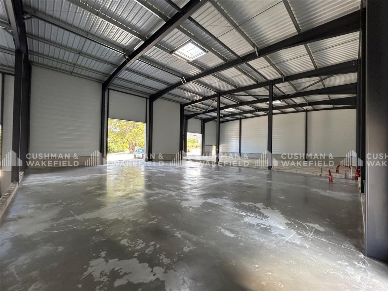 Local d'activités à louer - 83870 - Signes  L'age