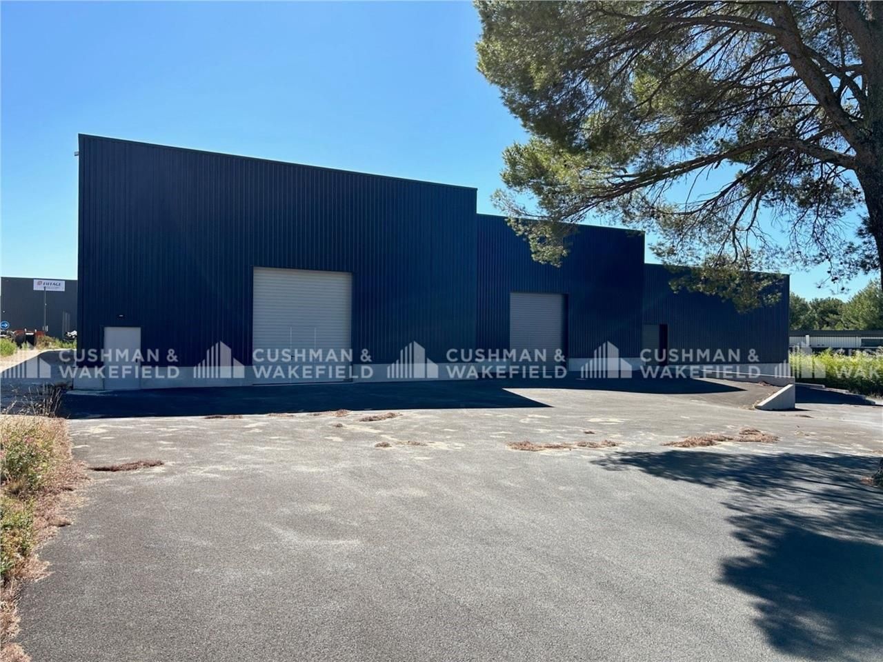 Location d'entrepôt - 83870 - SIGNES  Nous vous p