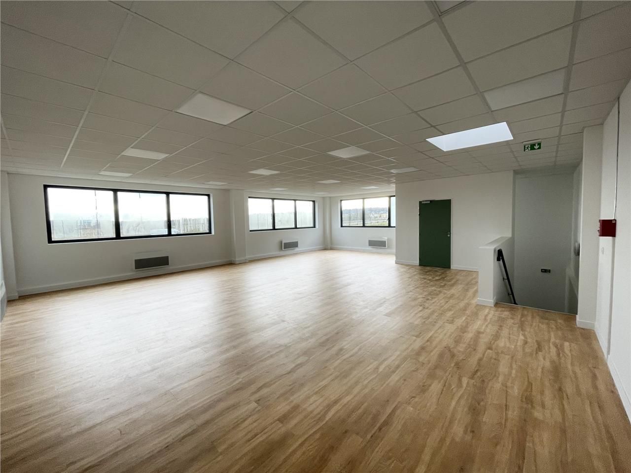 OPPORTUNITÉ RARE - Locaux d'activités à la vente 