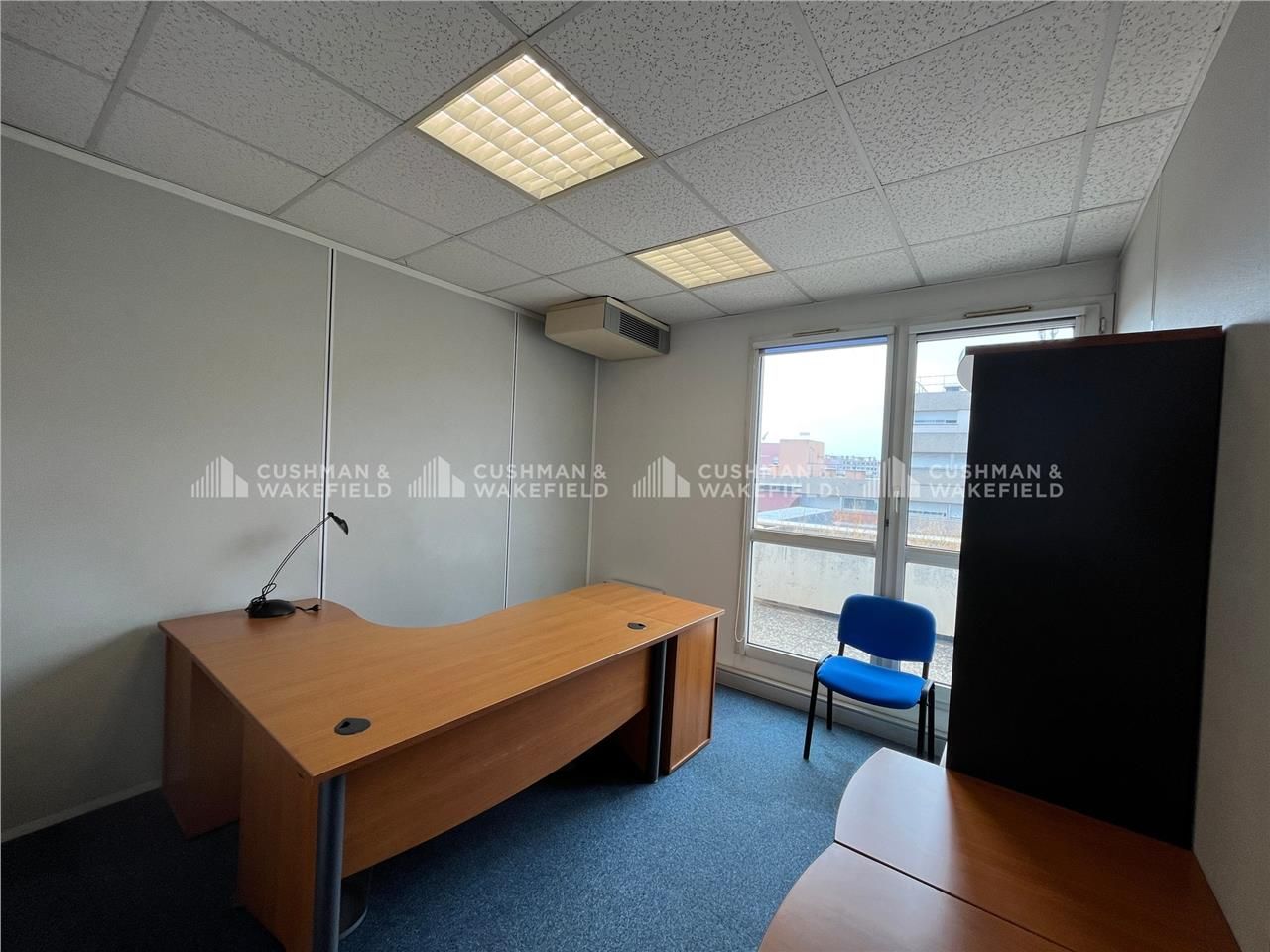 CUSHMAN & WAKEFIELD vous propose des Bureaux à lo