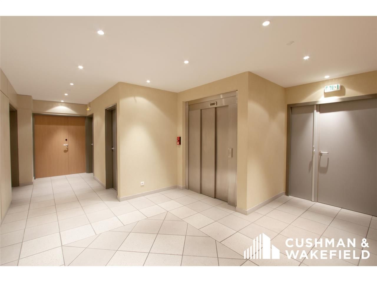 Au coeur de la zone d'activité ATHELIA à La Ciota