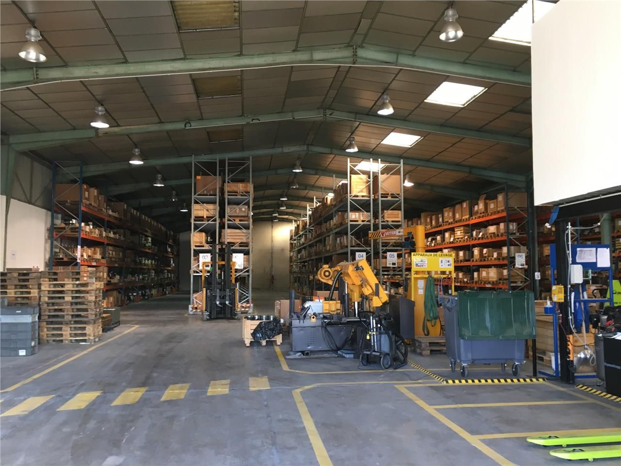 À louer - Entrepôt  à Vitrolles (13127)  Implante