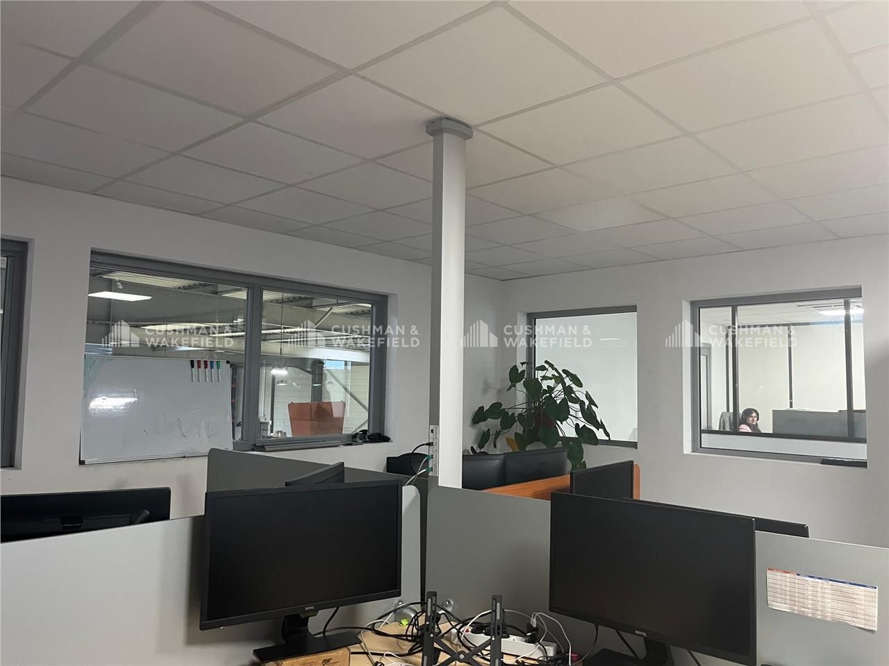 À louer - Entrepôt  indépendant -LE LUC ( 83)  Im