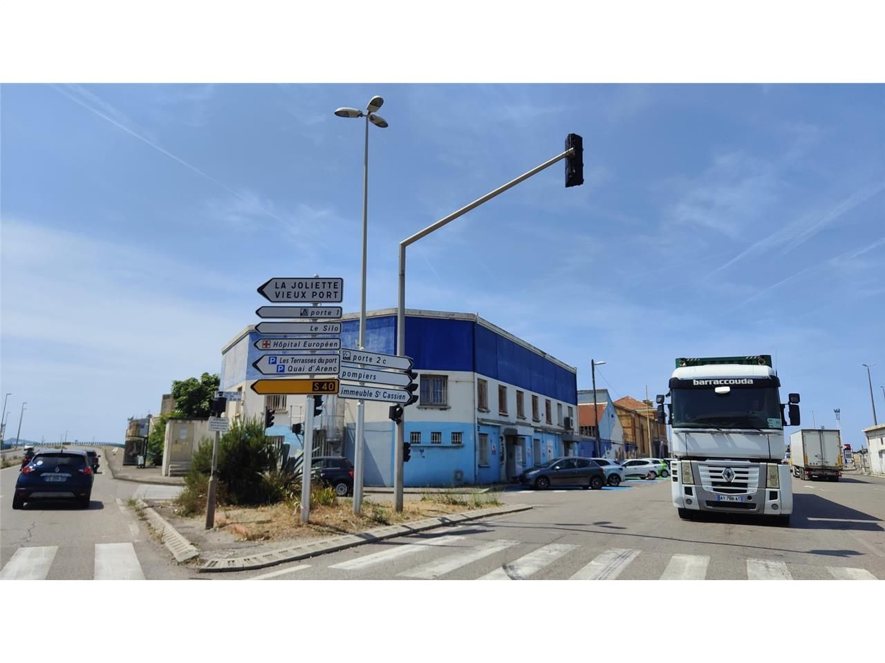 À la recherche de bureaux à louer à Marseille dan