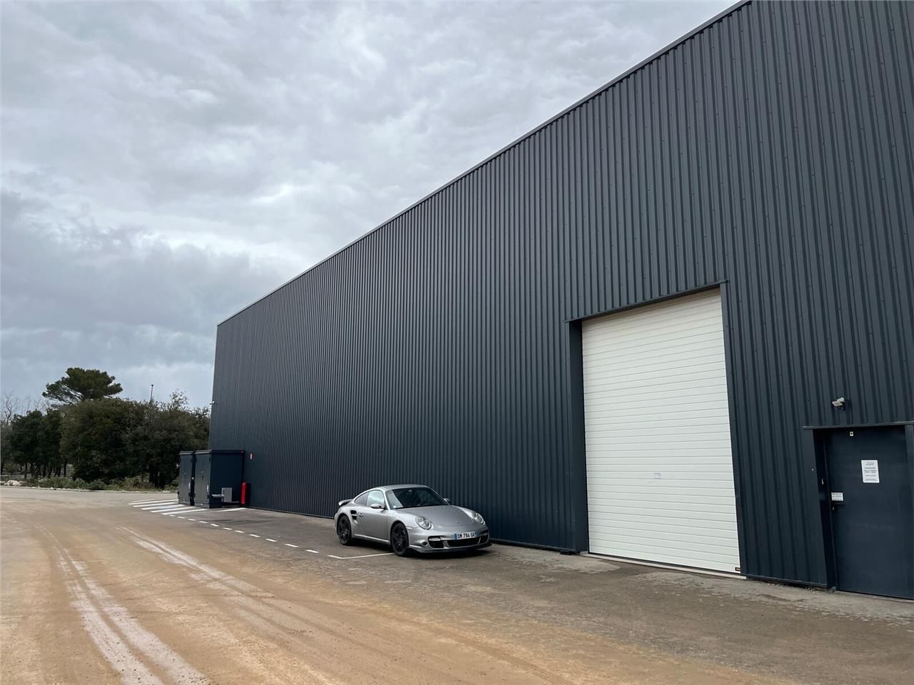 Découvrez dès maintenant cet entrepôt à louer , s