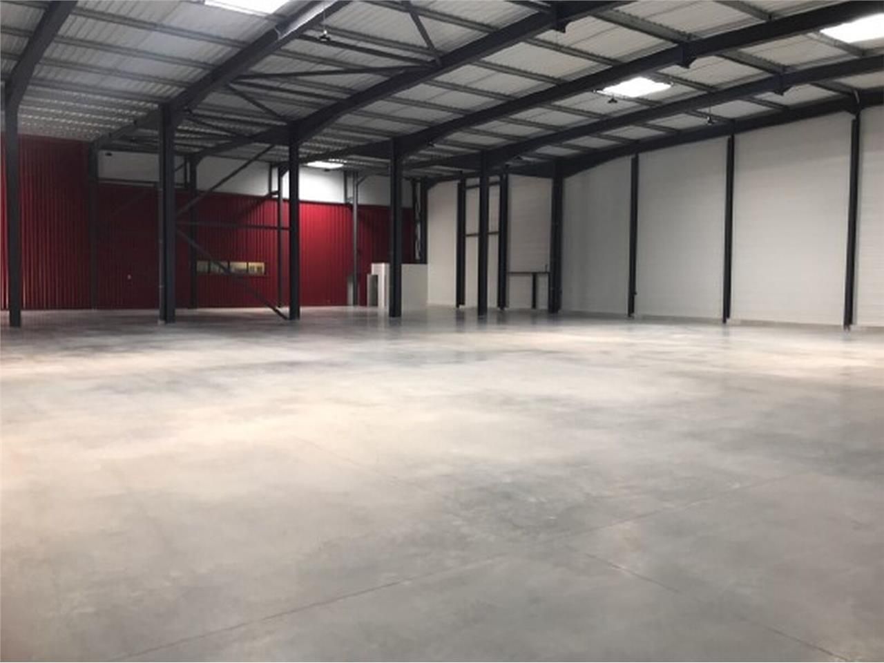 Découvrez dès maintenant cet entrepôt à louer , s