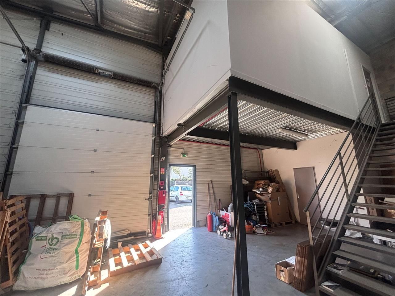 L'agence Cushman & Wakefield vous propose à la lo