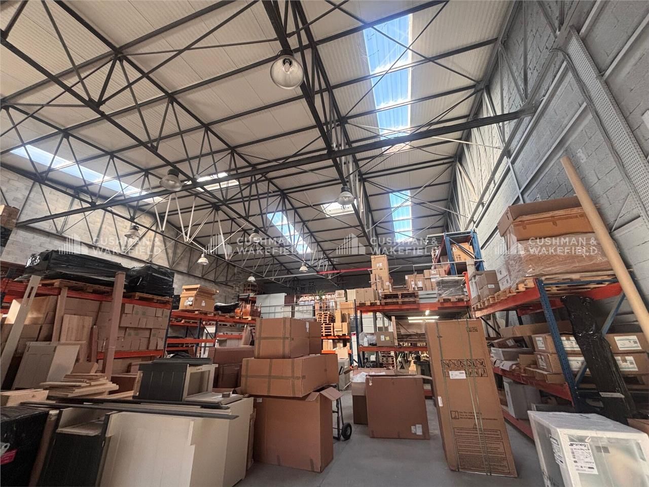 L'agence Cushman & Wakefield vous propose à la lo