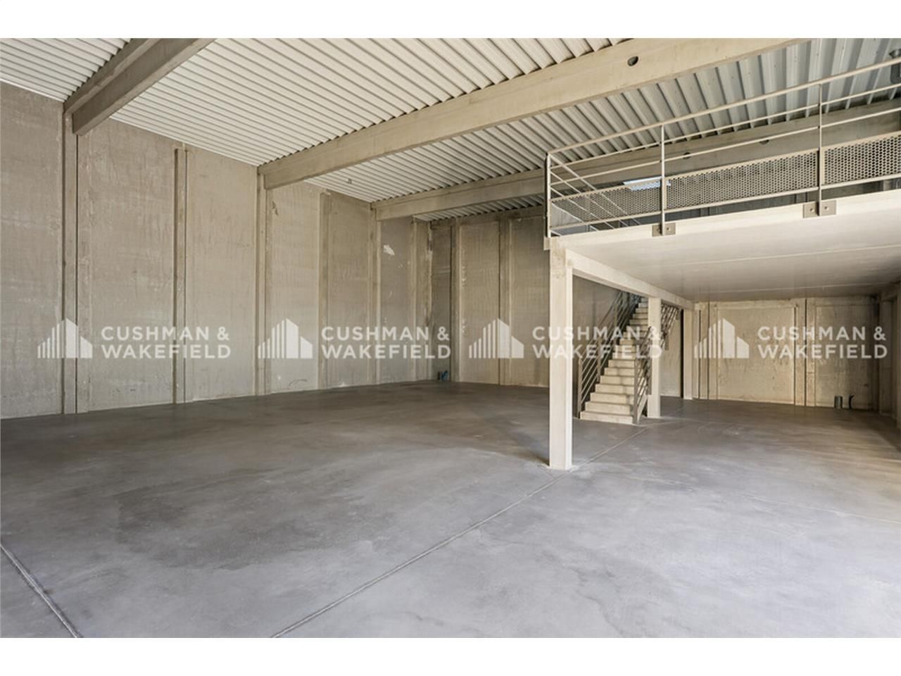 Opportunité rare dans le Secteur - À proximité im