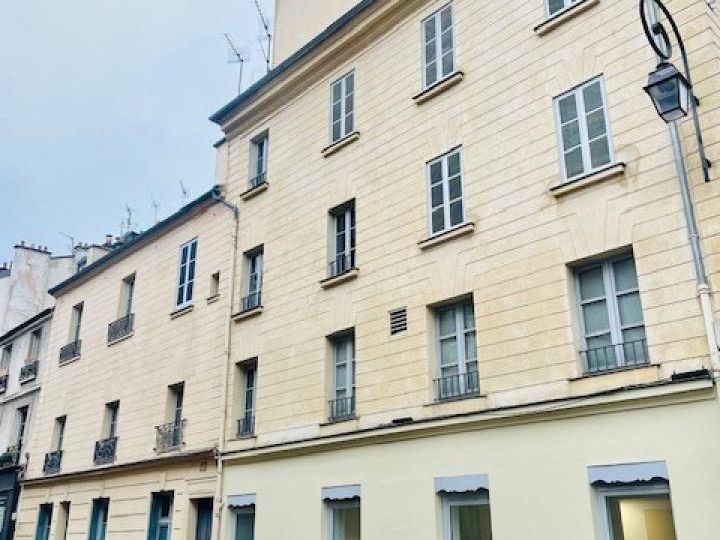 Location Bureaux 151 m² non divisibles 78000 Versailles
