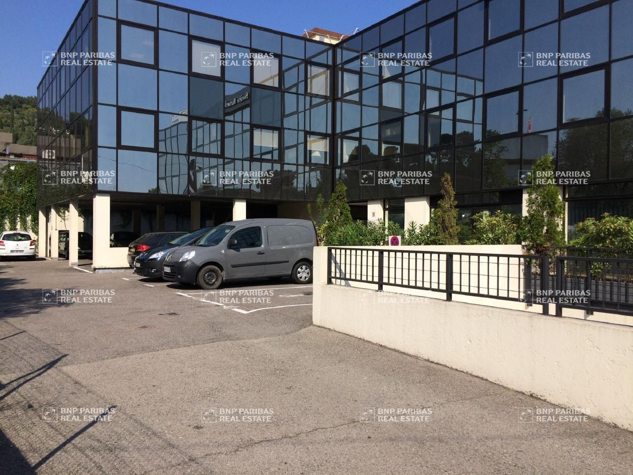387 m² pour ce bureaux en location à Mougins