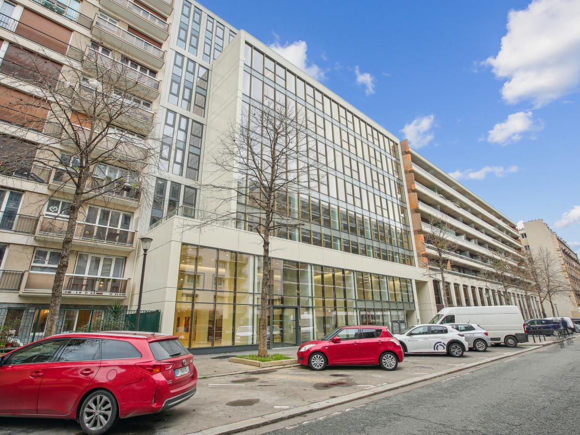 6215.23 m² pour ce bureaux en location à Paris