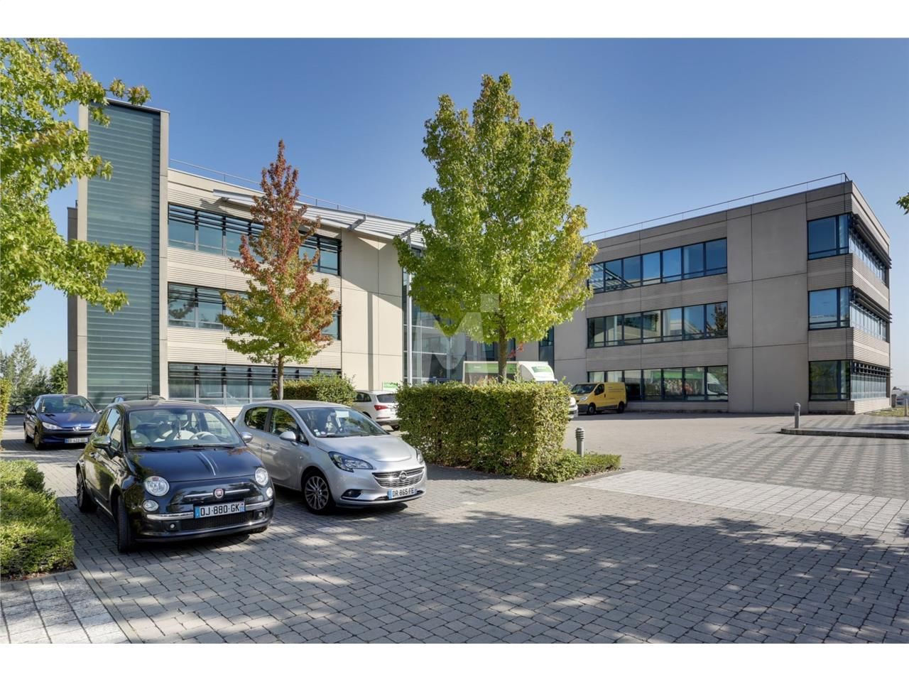 À Wissous, au croisement des autoroutes A6 et A10