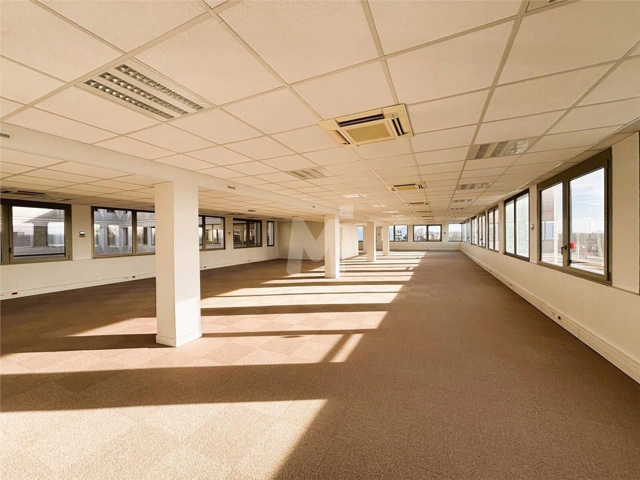 Au carrefour des autoroute A6, A86 et A106 (liais