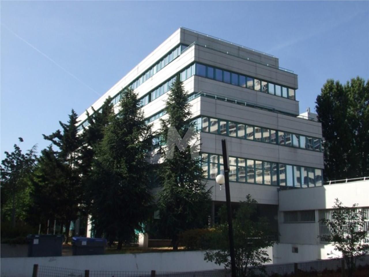 A proximité de l'Opéra de Massy, dans un immeuble