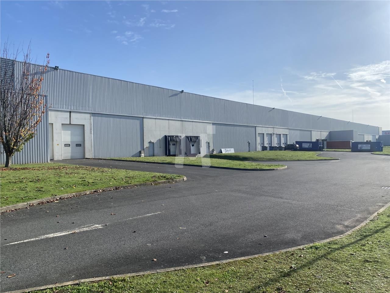 Proche de l'autoroute A5 et de la Francilienne (N