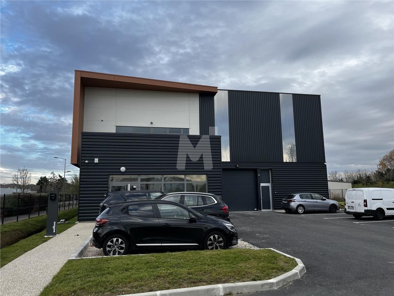 Au sein d'un parc clos et sécurisé, dans un ensem