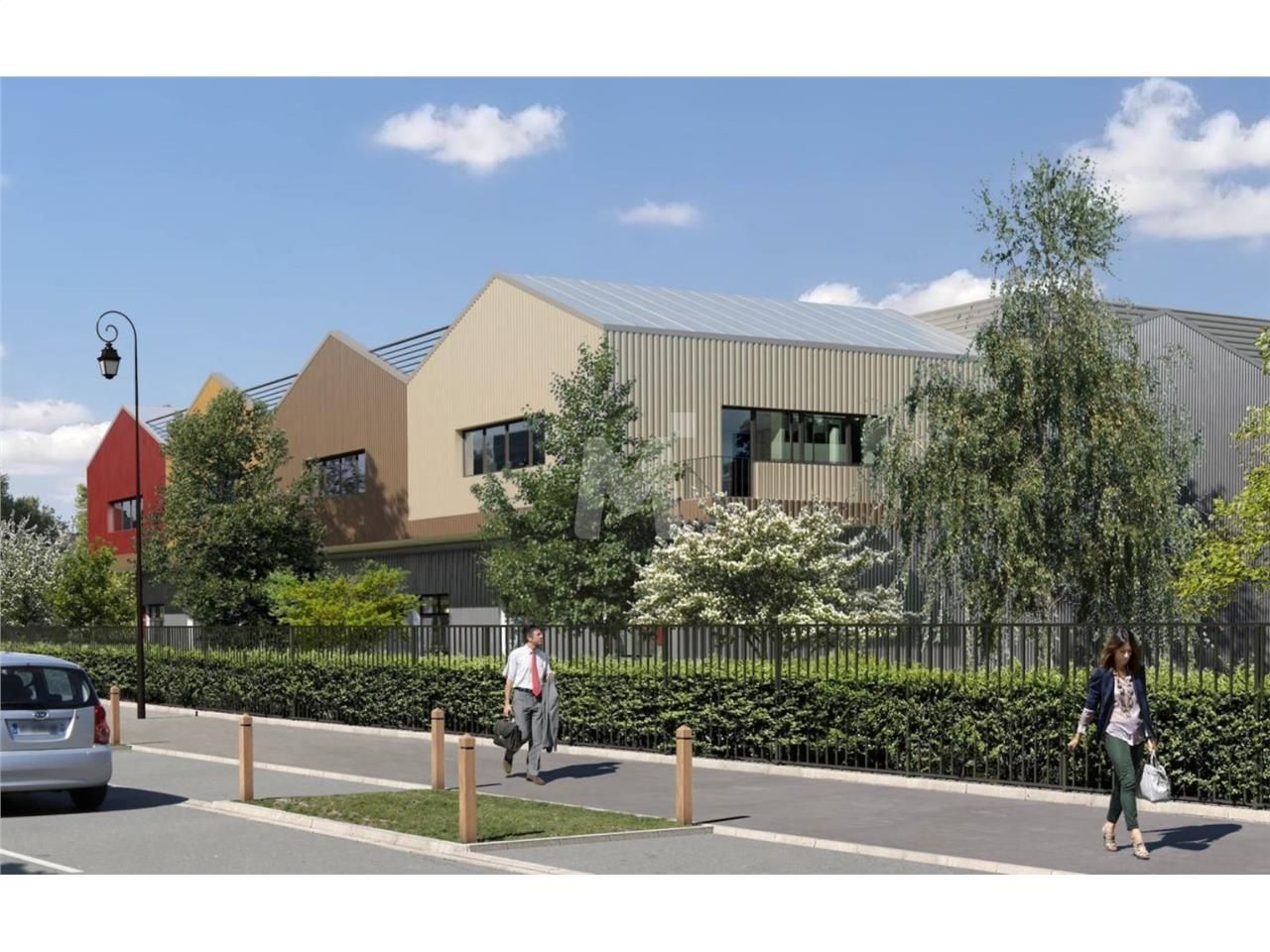 Aisément accessible par la Nationale 6, dans un e