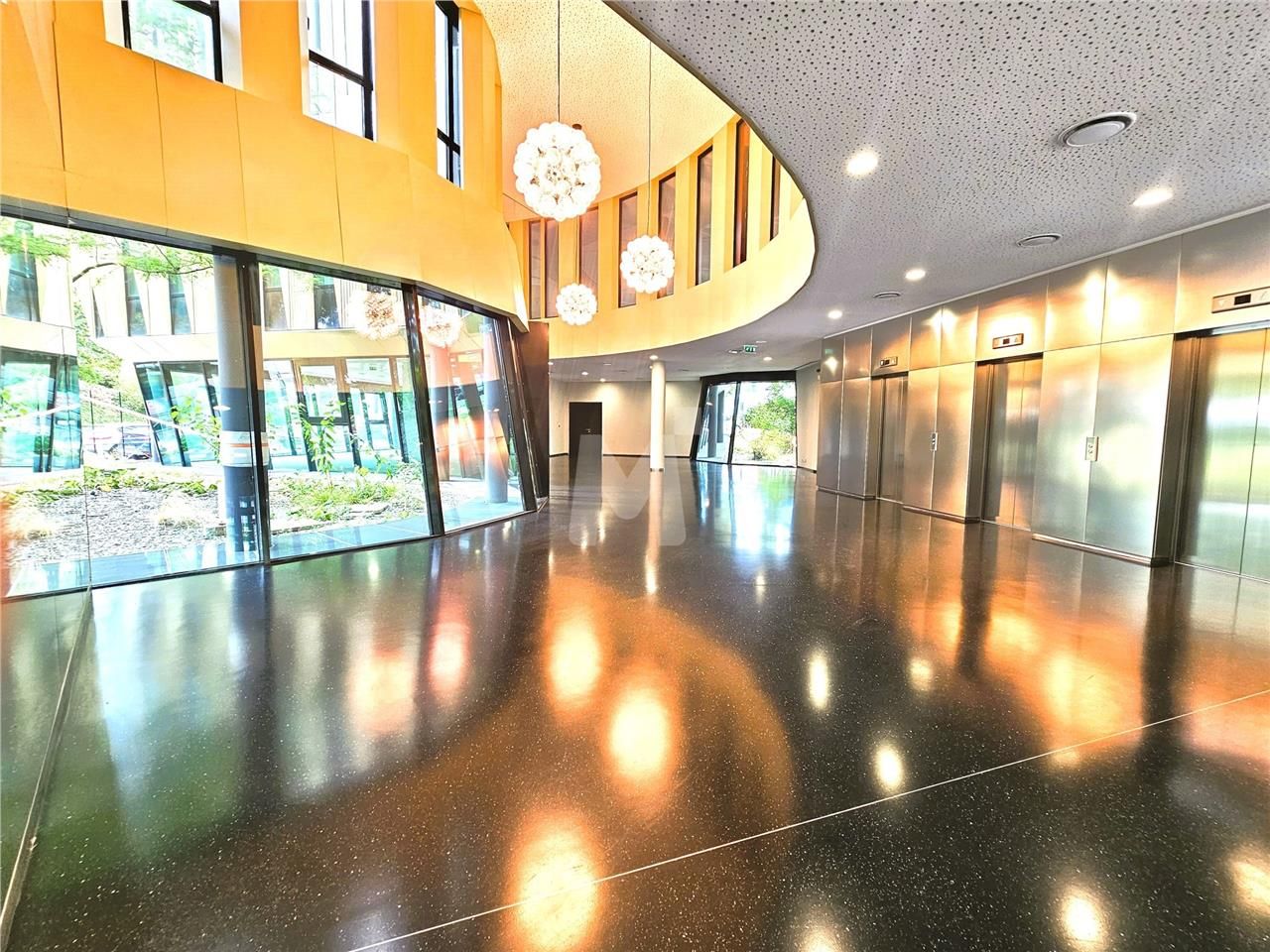 Au sein du quartier Massy-Atlantis, dans un immeu