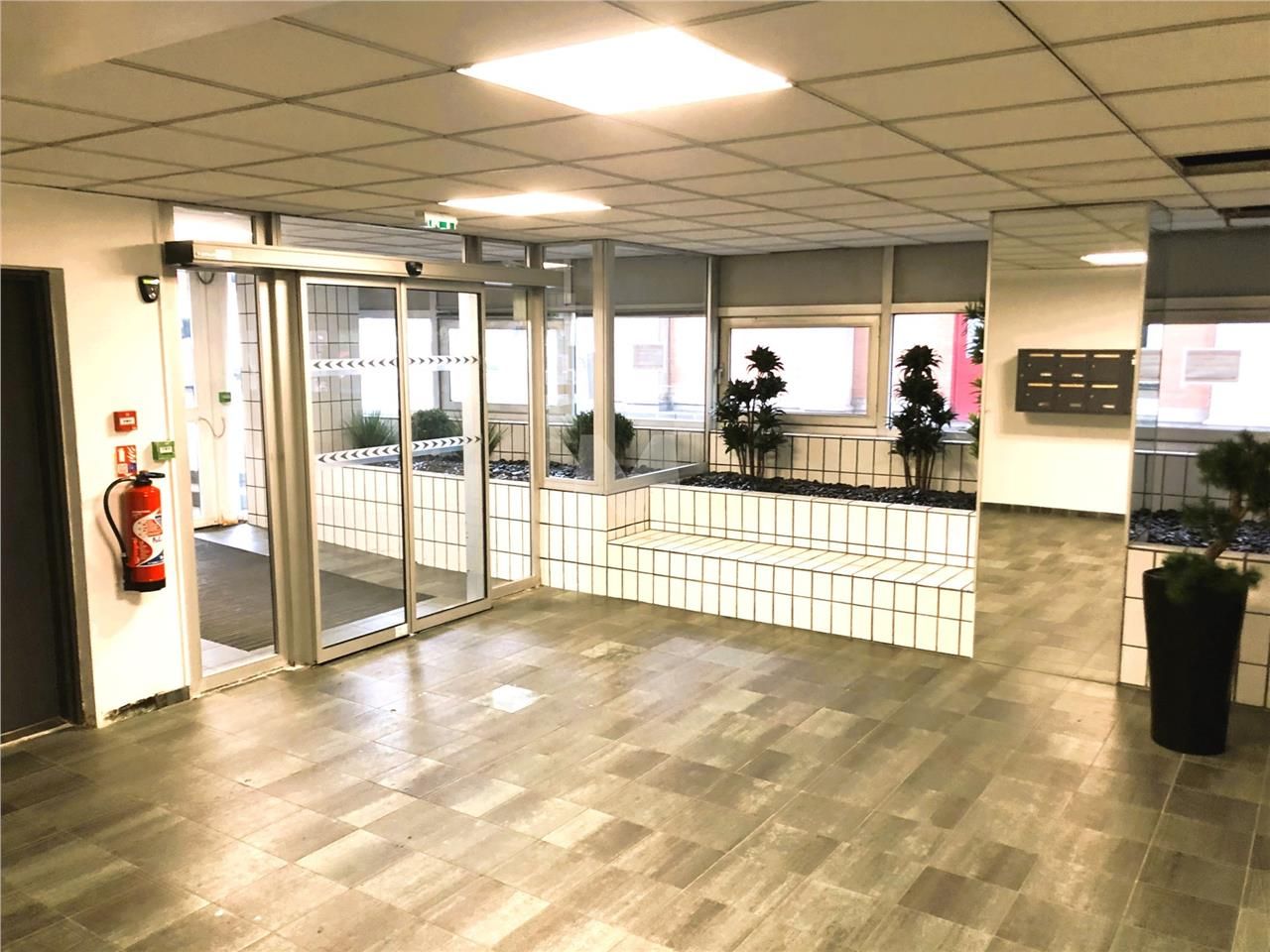 En centre-ville d'Evry, au pied de la gare RER D 