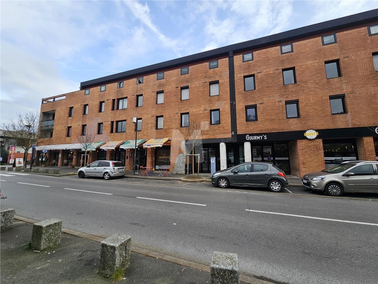 A 500 m de la gare RER D d'Evry-Courcouronnes, no