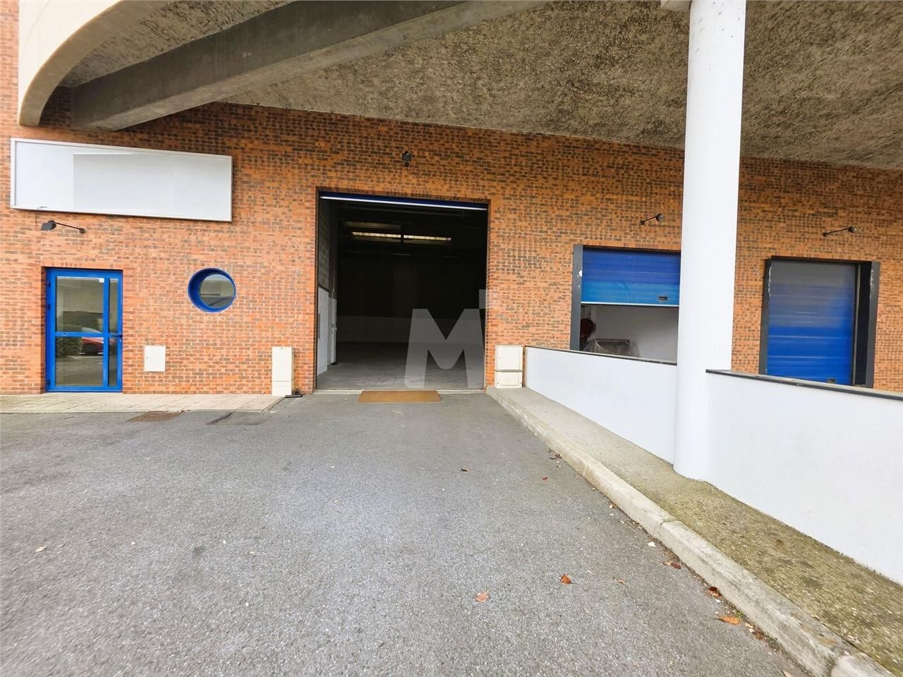 Dans un programme entièrement clos, nous vous pro