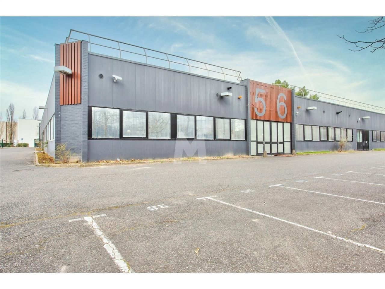 Au sein du parc Hightec 1-2 bénéficiant d'une bel