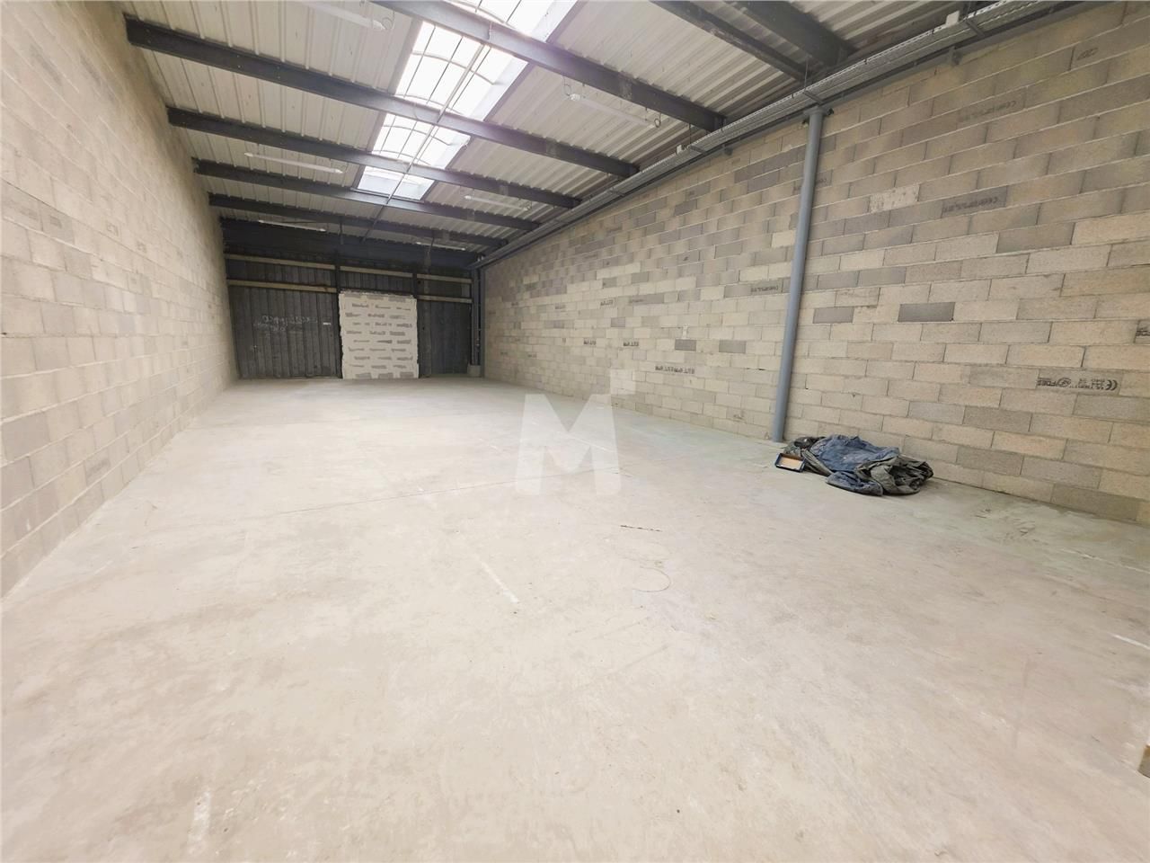 *** Idéal pour TPE dans le bâtiment*** Au sein du