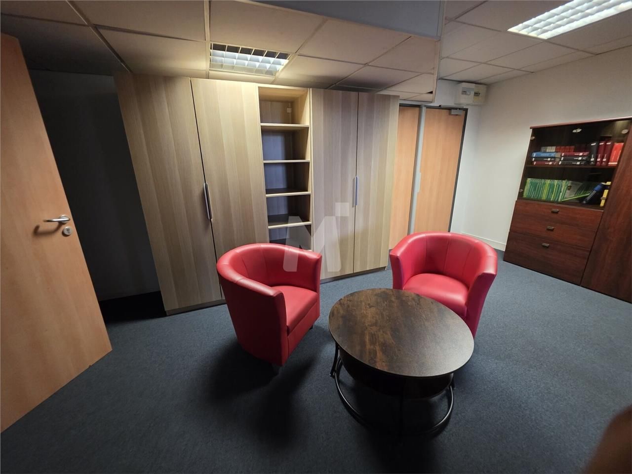 A proximité de la gare d'Evry Centre (RER D et Tr