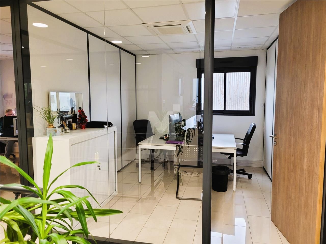 ***EXCLUSIVITÉ M'CARRÉ CONSEIL***  A louer : sur 