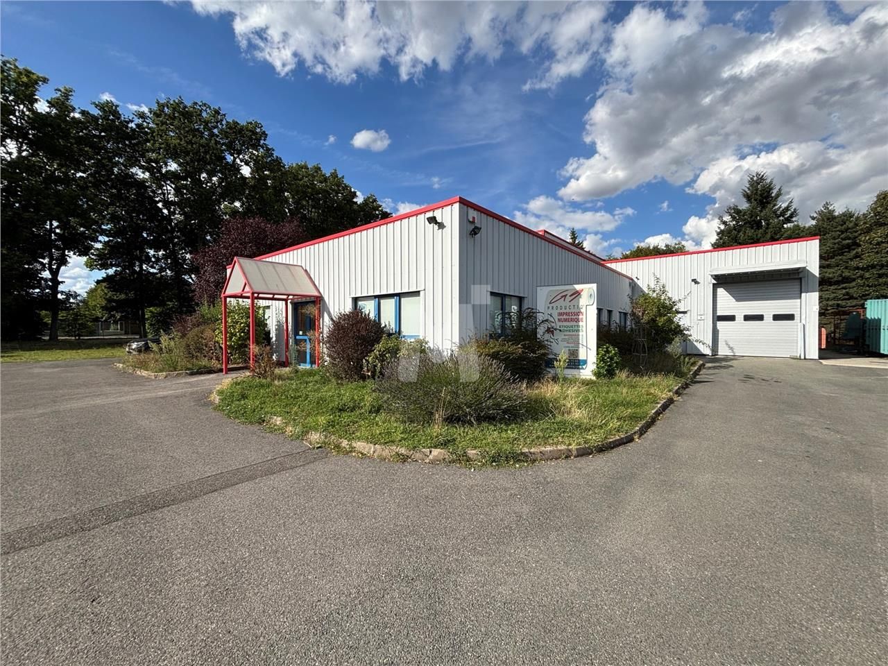 Sur un foncier d'environ 5 790 m², MCarré Conseil