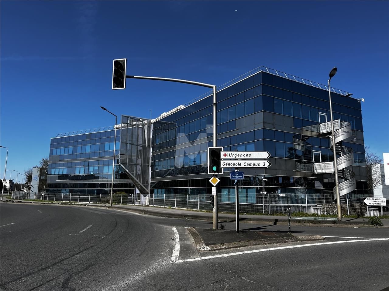 Au sein du Genopôle, nous vous proposons un lot e