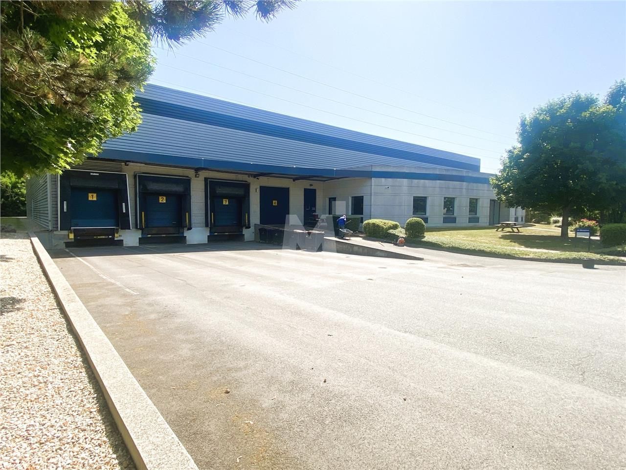 Au sein du Parc du Bois Chaland, sur un foncier d