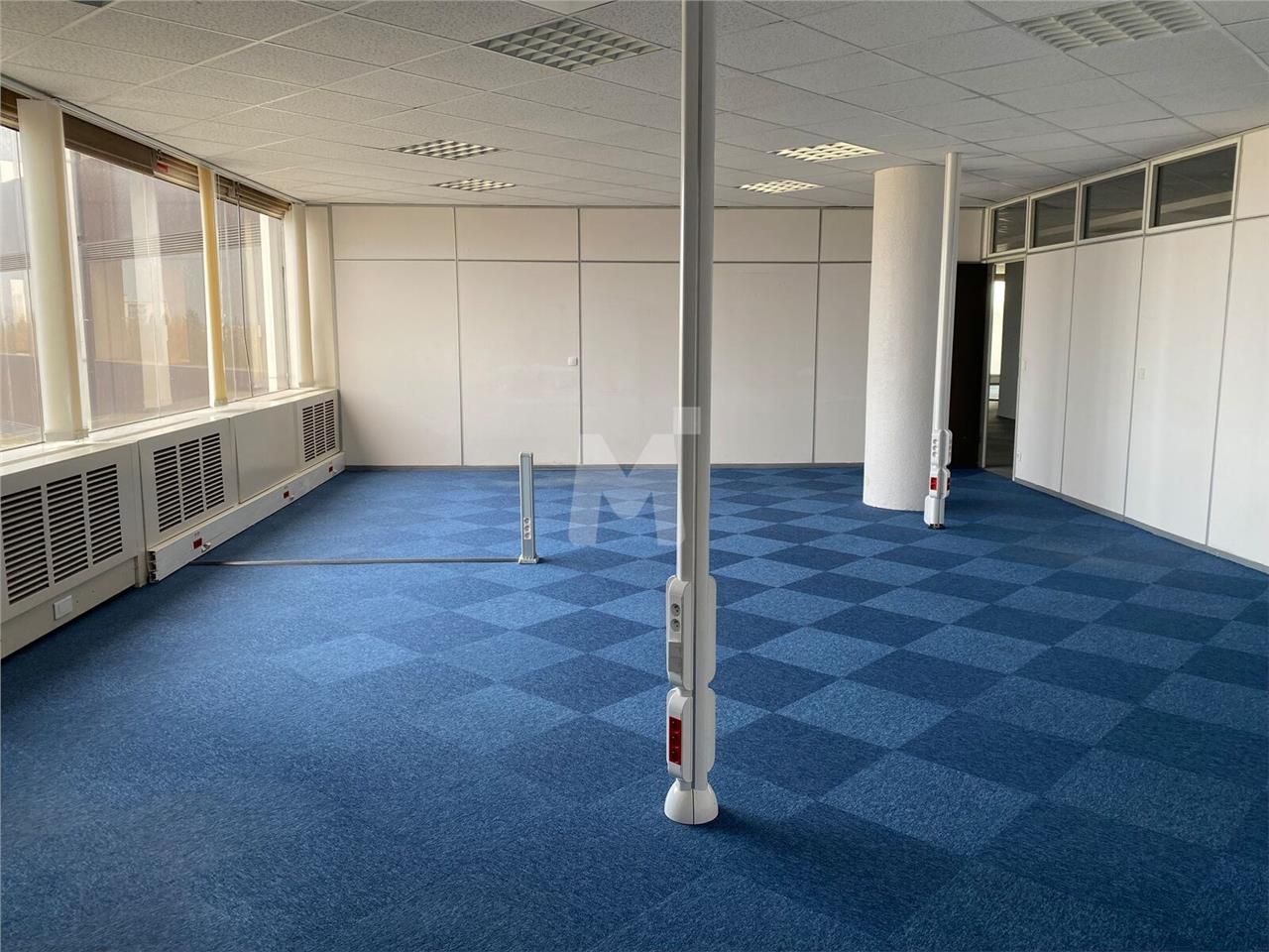 Au coeur du centre administratif d'Evry, dans un 